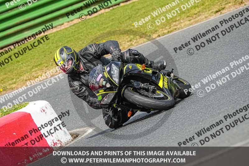 enduro digital images;event digital images;eventdigitalimages;mallory park;mallory park photographs;mallory park trackday;mallory park trackday photographs;no limits trackdays;peter wileman photography;racing digital images;trackday digital images;trackday photos